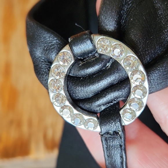 Rhinestone Yellow Box Wedge Flip- Flops sz 10 Black‎ Leather - Picture 12 of 12